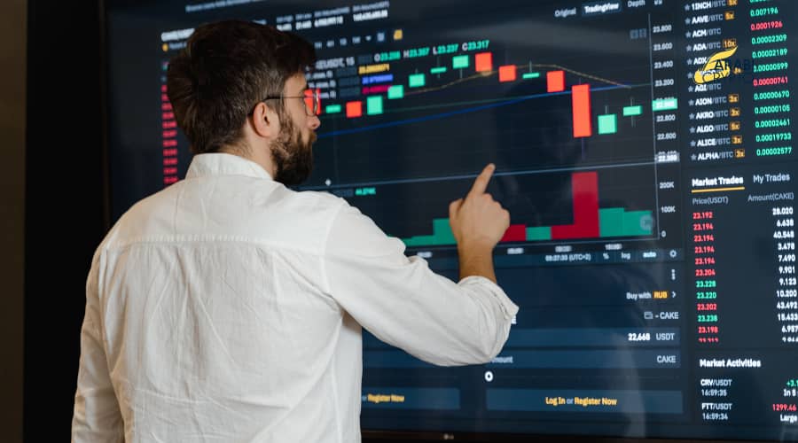 7 من أفضل مواقع توصيات العملات الرقمية لعام 2025